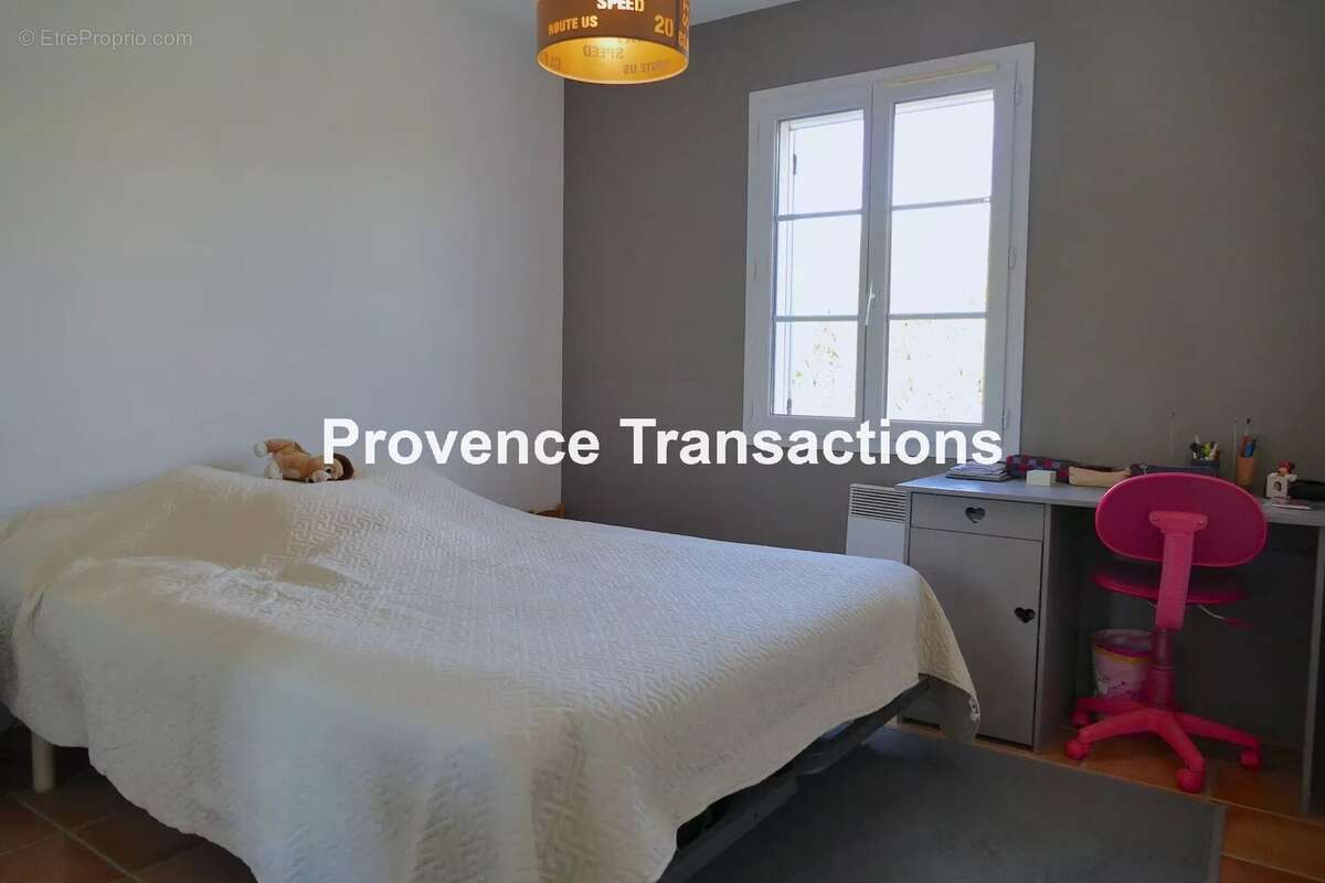 Très belle maison avec grandes dépendances - photo 17