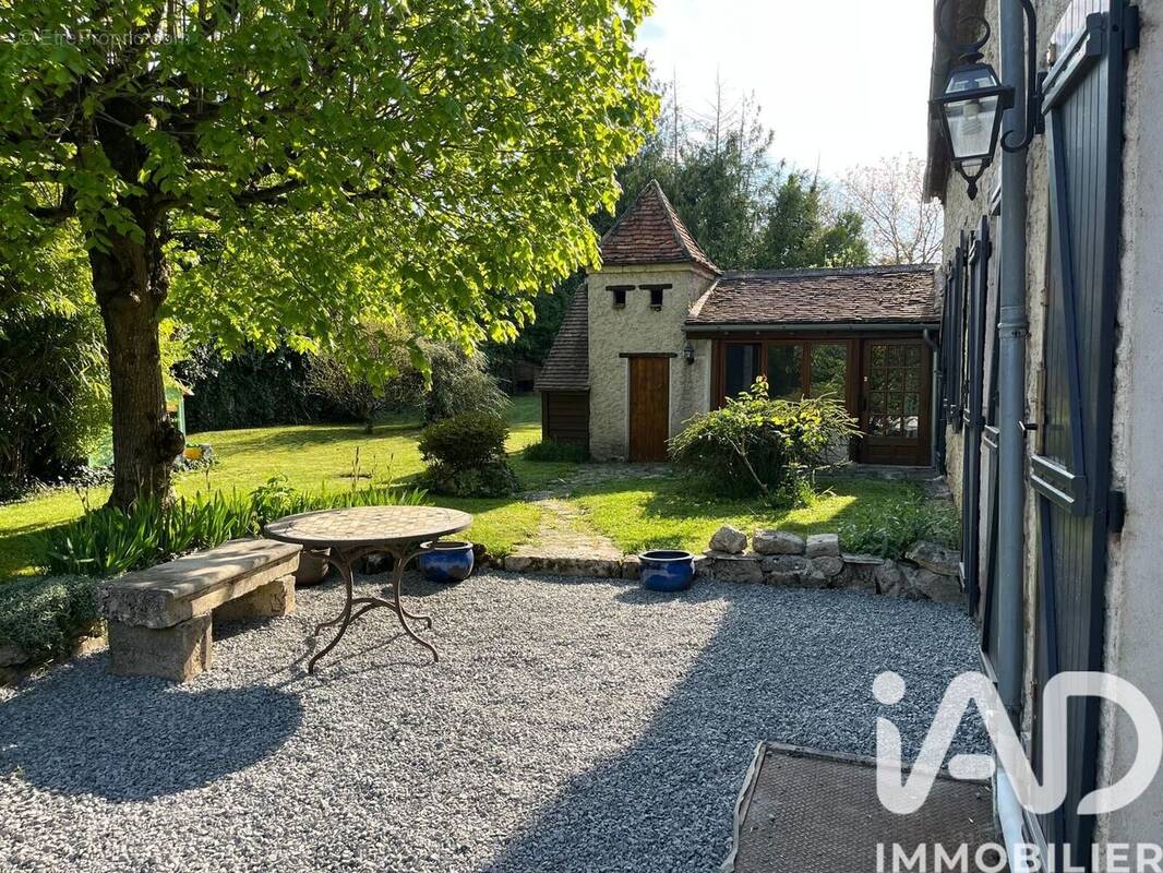 Photo 1 - Maison à SALINS