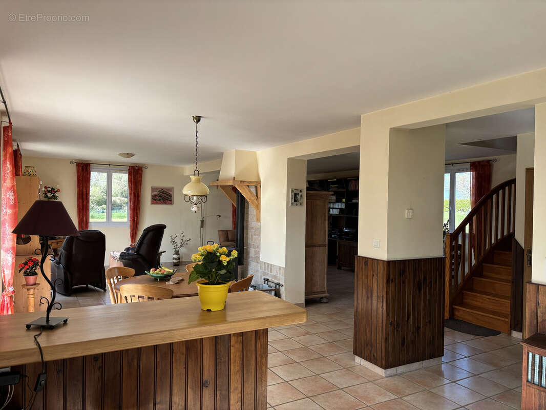 Maison à AUTRY-ISSARDS