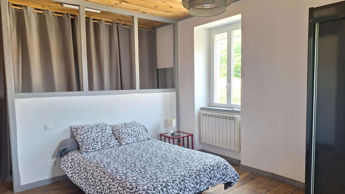 20250612_143927 - Maison à PIEGUT-PLUVIERS