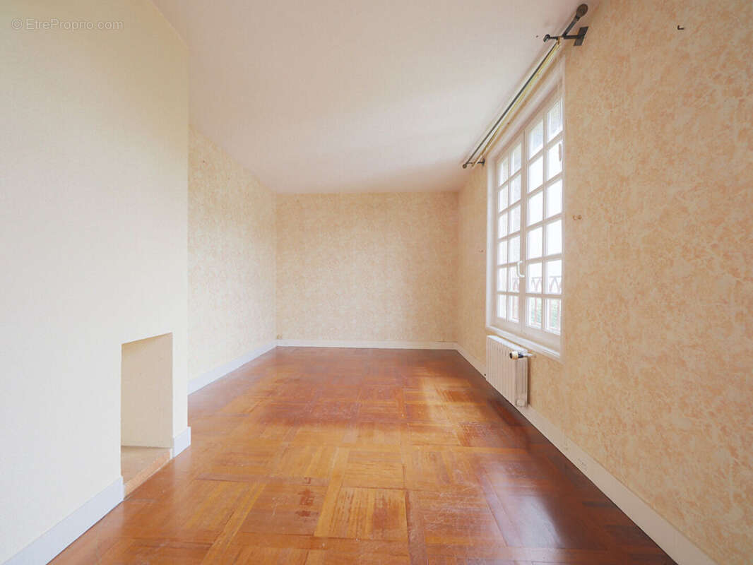 Maison à LES PAVILLONS-SOUS-BOIS