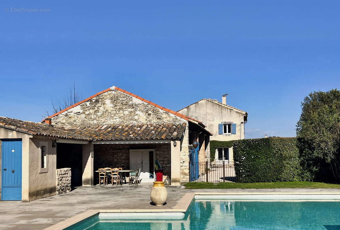 Propriete 315 m2 - photo 2