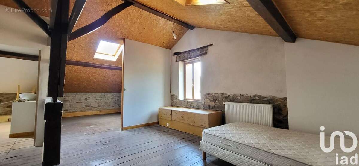 Photo 3 - Maison à ROZIER-EN-DONZY