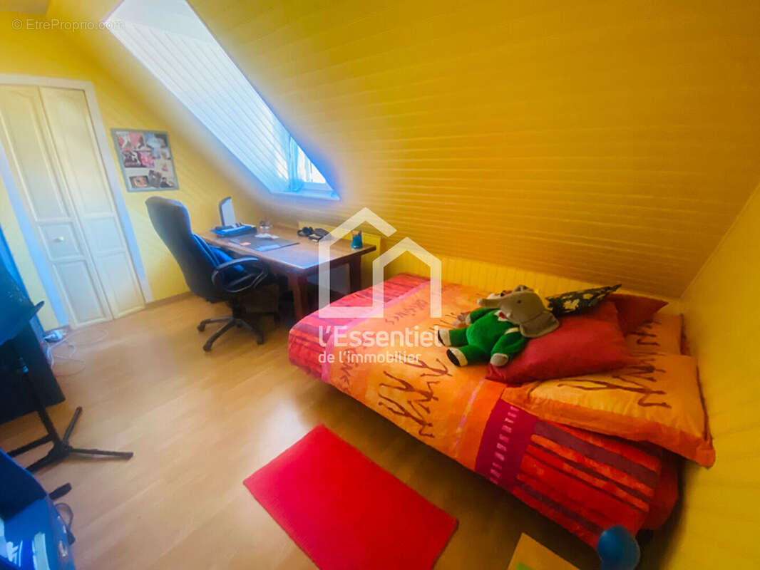 Maison à VAUX-SUR-SEINE