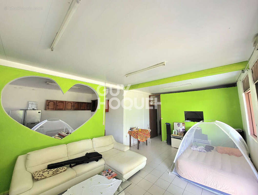 Maison à MONTSINERY-TONNEGRANDE