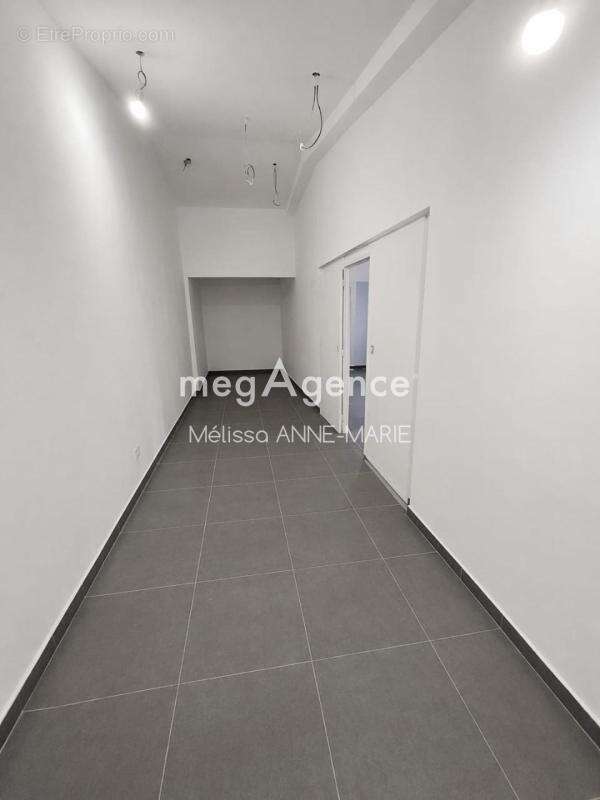 Maison à LES ABYMES