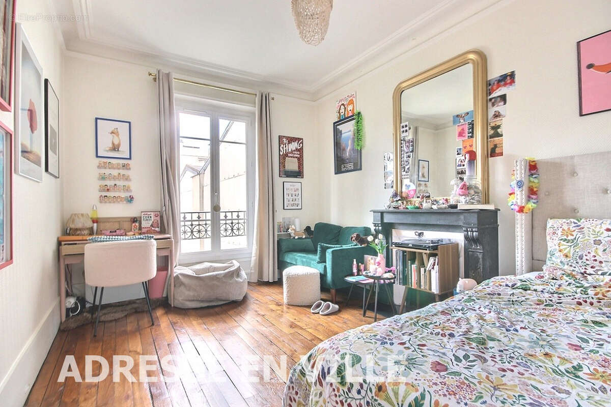 Appartement à LEVALLOIS-PERRET