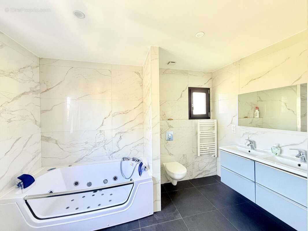 Maison à AUDINCOURT