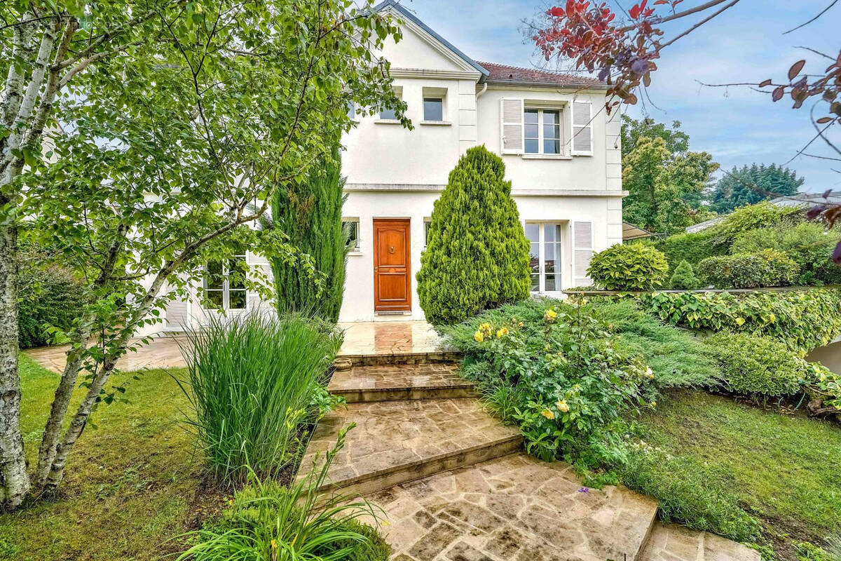 Maison à SAVIGNY-SUR-ORGE