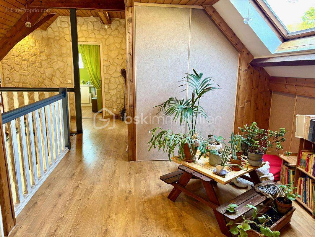 Maison à MARCOUSSIS