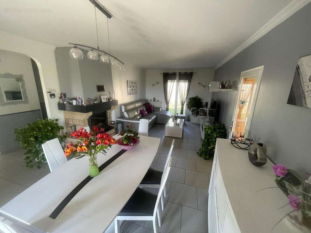 Maison 103 m² à Port-Sainte-Marie  - photo 5
