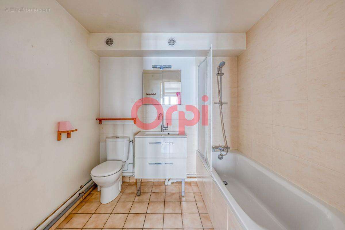 Appartement à BUSSY-SAINT-GEORGES