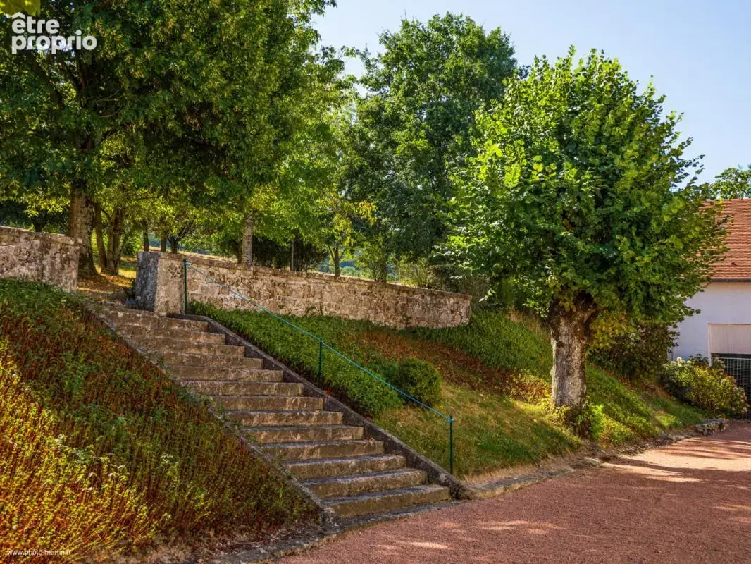 Maison de Maître sur 1 ha 32 de parc - photo 3