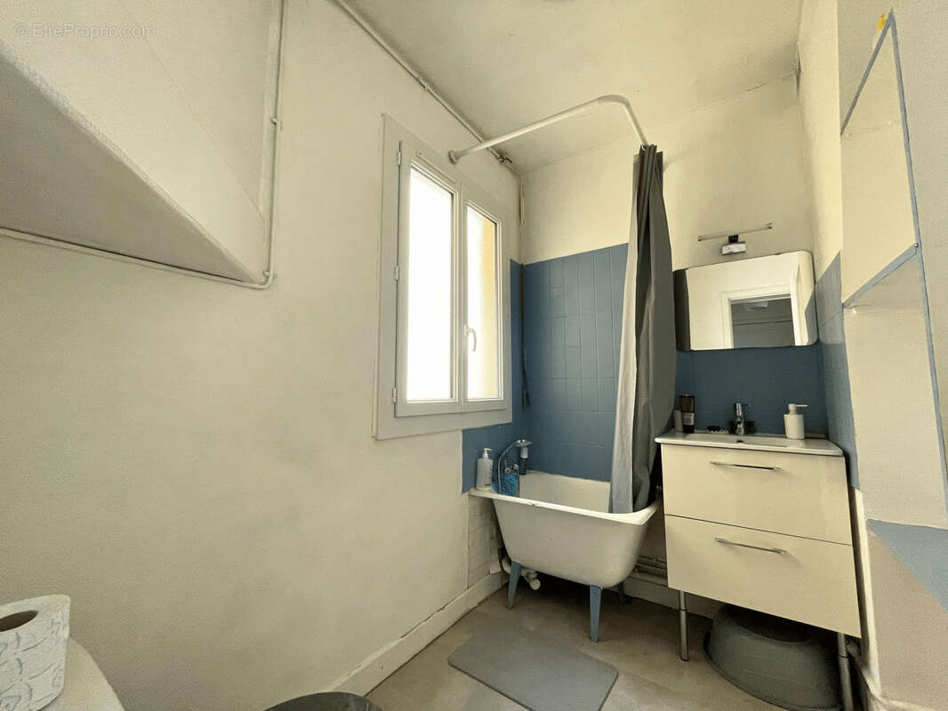 Appartement à PARIS-11E