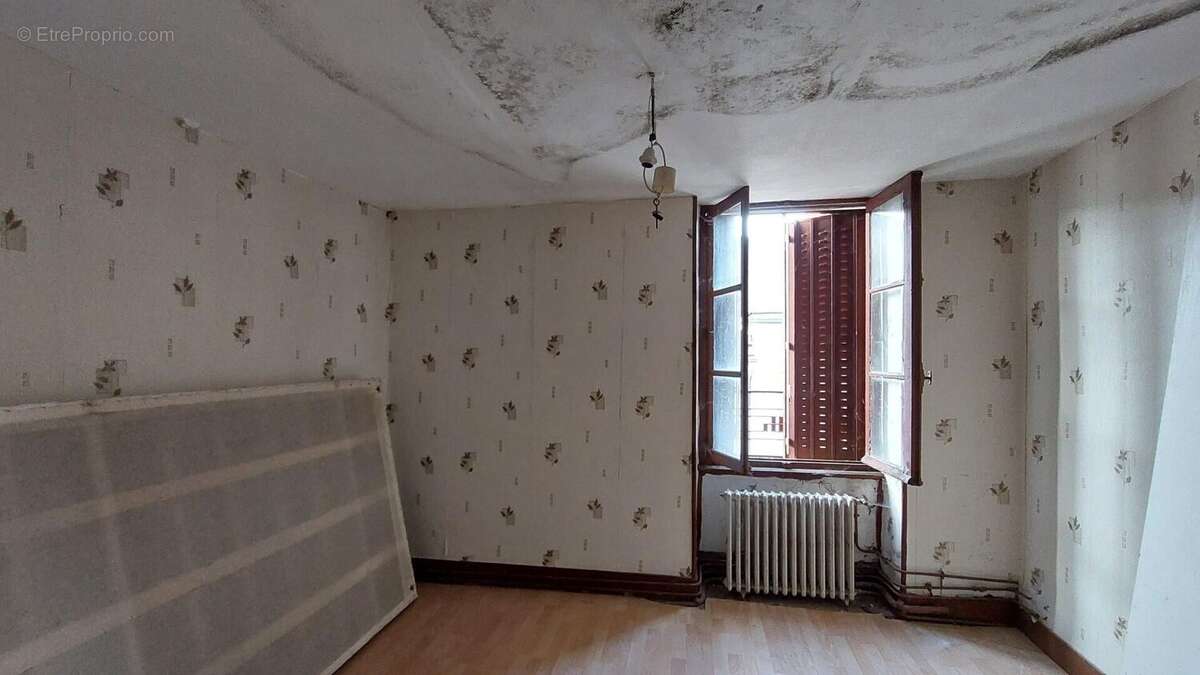 Photo 6 - Appartement à CHATEAU-CHINON(VILLE)