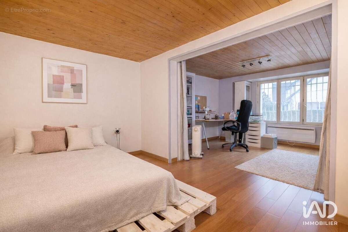 Photo 7 - Commerce à LONGJUMEAU