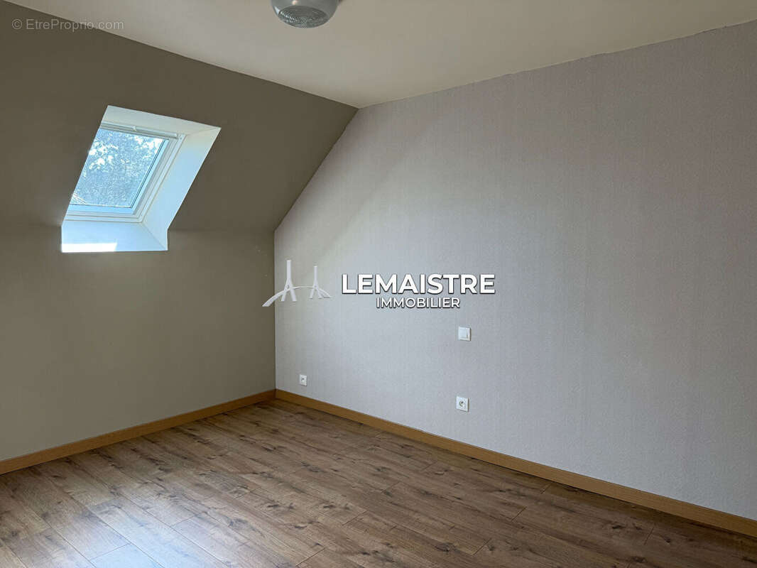 Les Loges - Maison Familiale 5 CHAMBRES Double Garage - photo 9