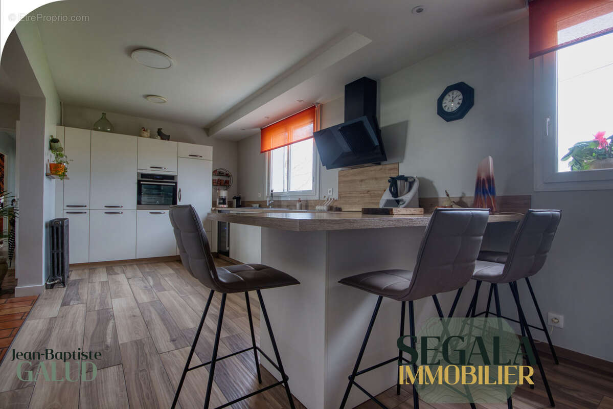 Maison 183 m2 sur 6171 m2 de terrain plat - photo 2