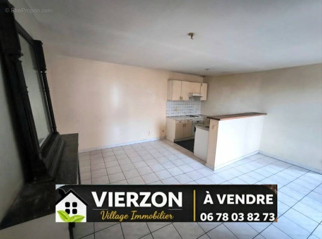 Maison à MEHUN-SUR-YEVRE