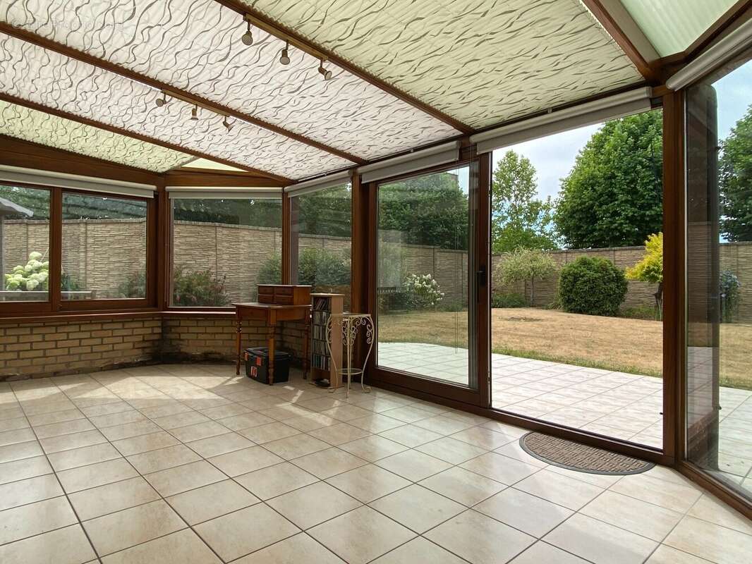 Maison 108 m² à La Bassee  - photo 4