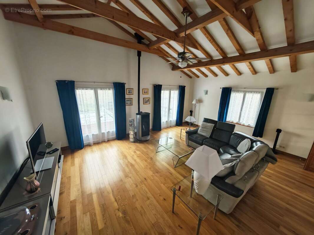 Maison 137 m² à Lauzun  - photo 4