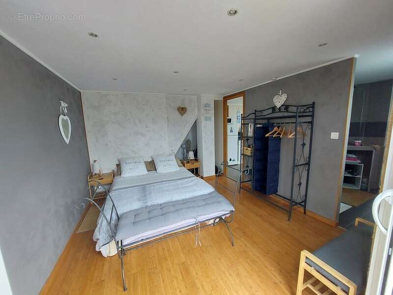 Maison à VILLEBERNIER