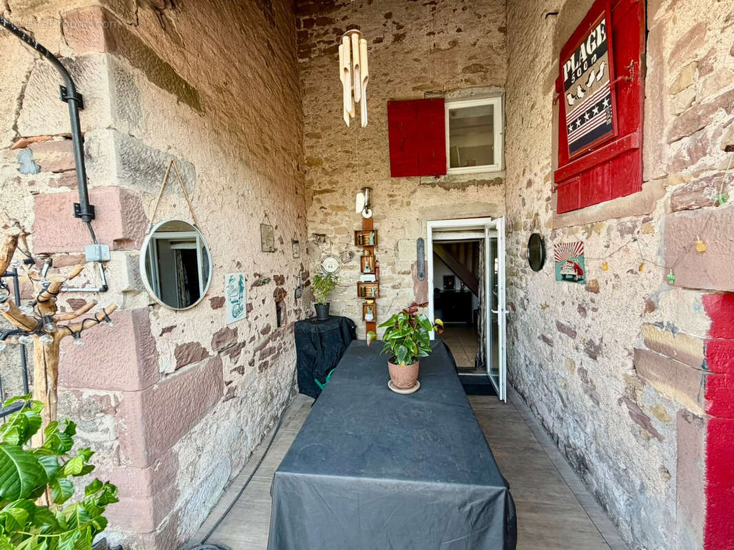 Vente charmante maison rénovée, mitoyenne, sur terrain de  24,77 ares ROYE - photo 11