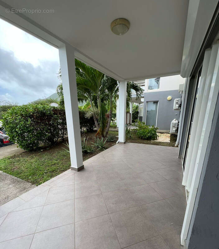 A vendre t3 friar's bay - photo 2