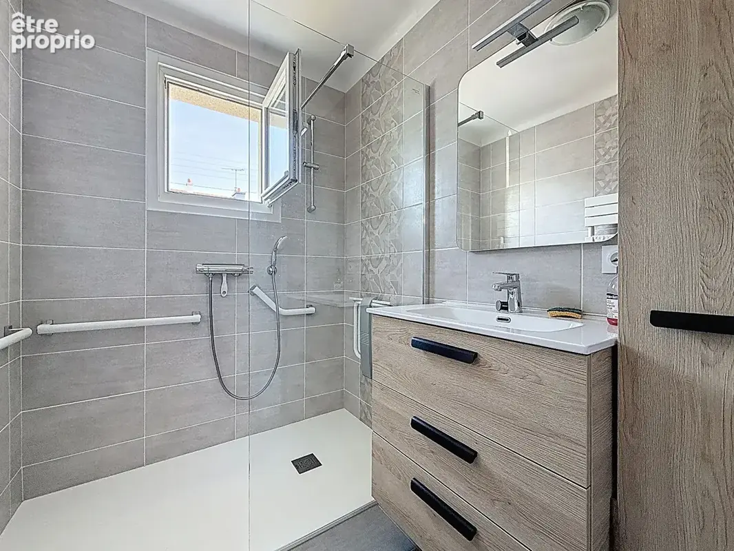 MUZILLAC centre - Maison T6 de 110 m² - photo 6