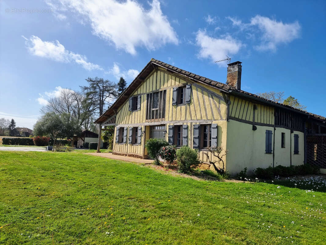 Maison à NOGARO