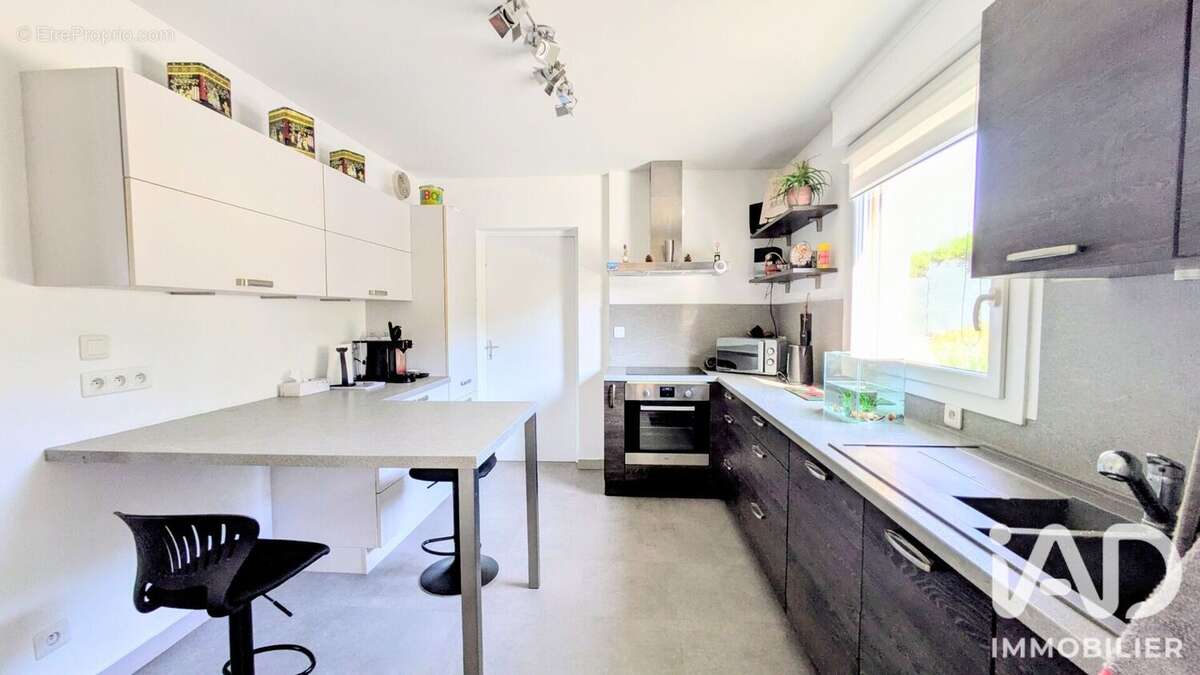 Maison 114 m² à Fromelennes  - photo 4