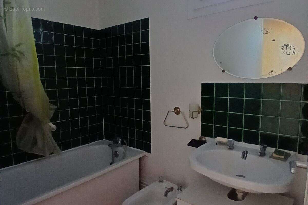 Appartement à MARSEILLE-10E