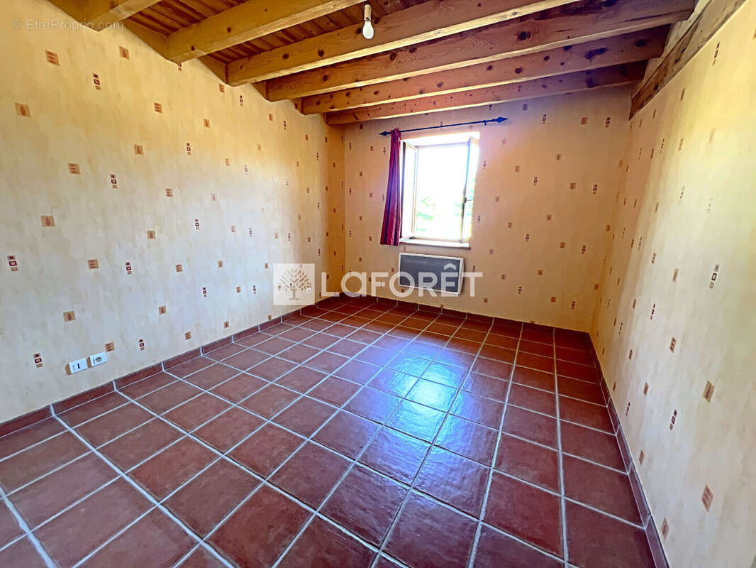 Maison à CORMORANCHE-SUR-SAONE