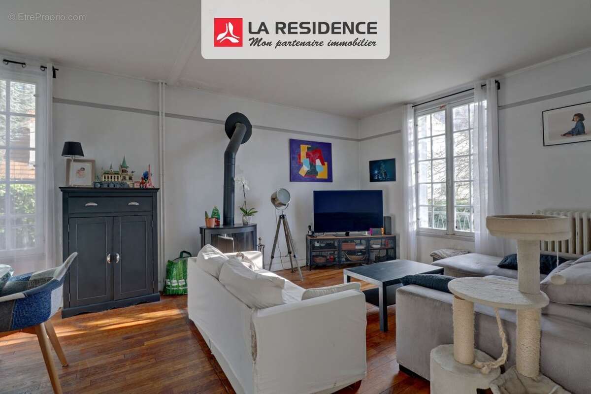 Maison à VILLIERS-SAINT-FREDERIC