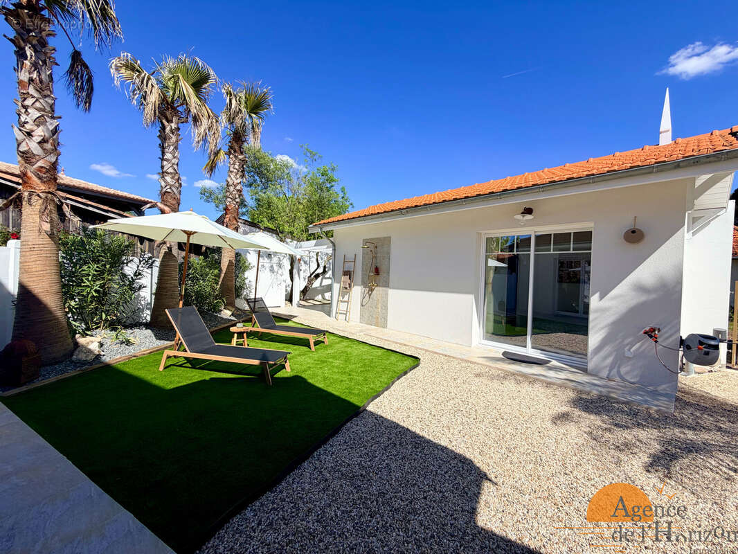 Maison à ARES