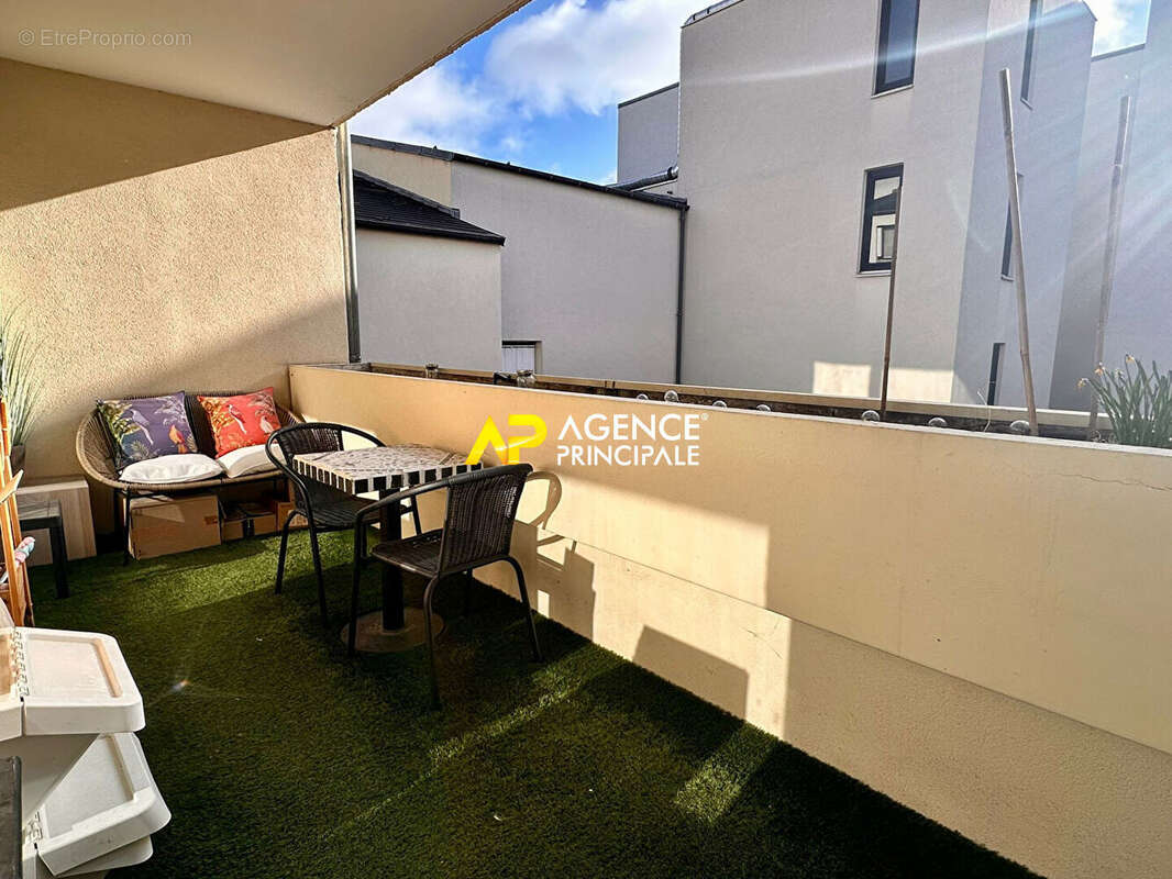 Appartement à SARTROUVILLE