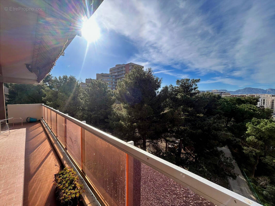 Appartement à MARSEILLE-6E