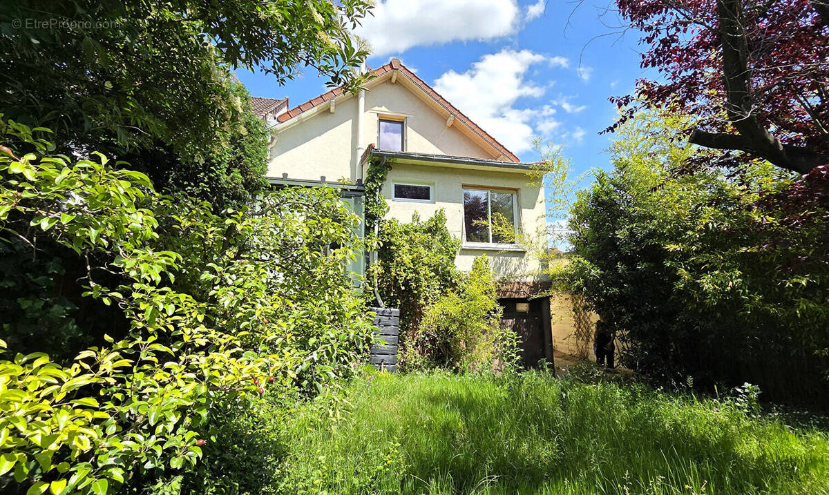 Maison à HOUILLES