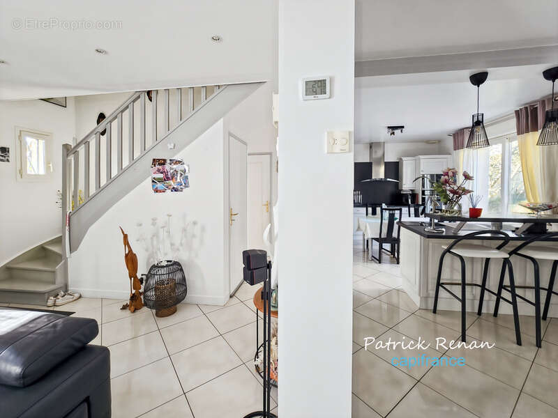 Maison à FONTENAY-LE-FLEURY