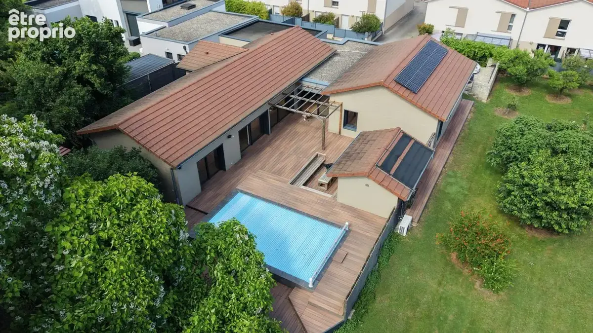 Maison 6 pièces 235 m² à vendre à Communay (69360) - photo 2
