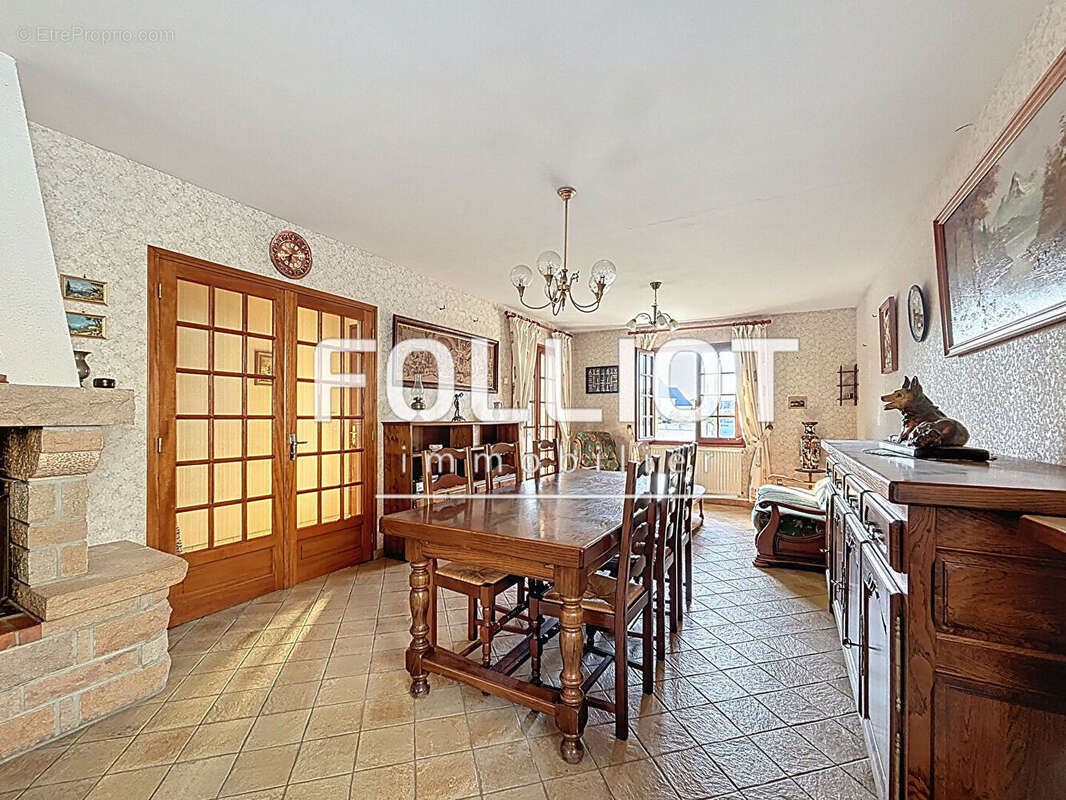 Maison à SAINT-PAIR-SUR-MER