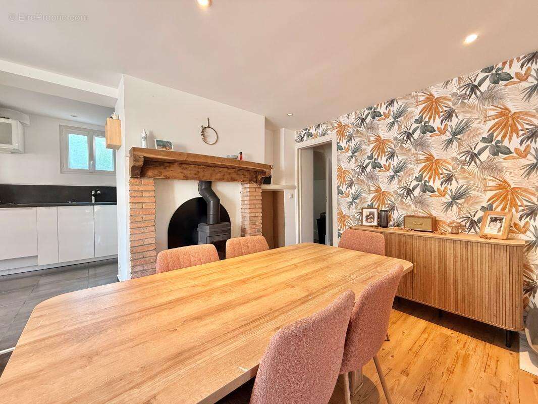 Maison À Vendre 70m² 2 chambres, 281m² terrain - photo 2