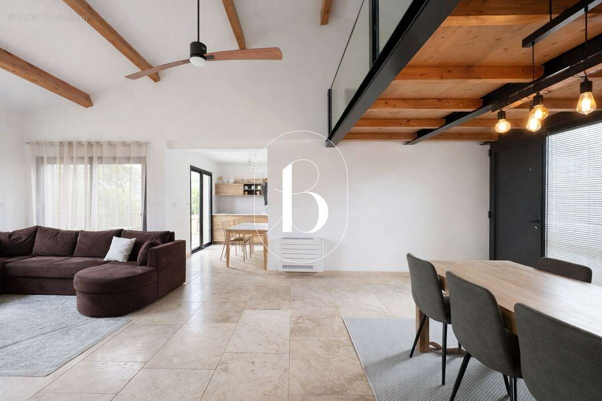 Maison à UZES