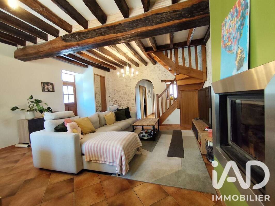 Maison 172 m² à Meung-Sur-Loire  - photo 4