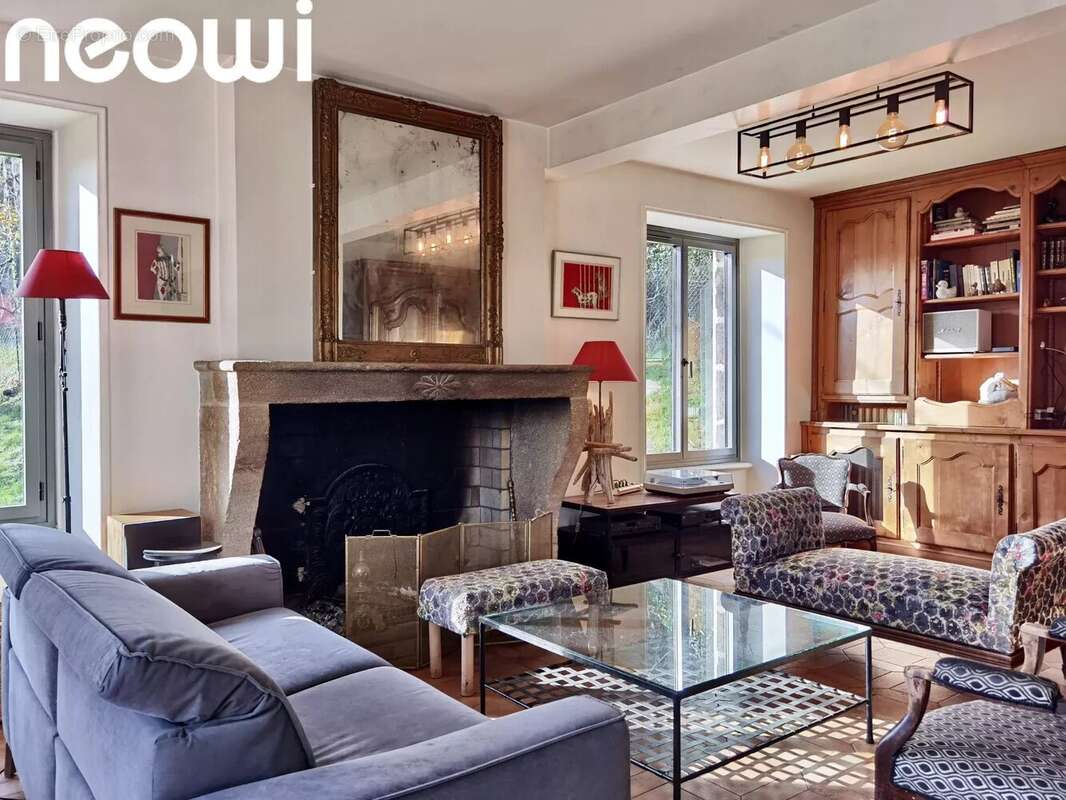 Maison à SAINT-CIRGUES-DE-JORDANNE