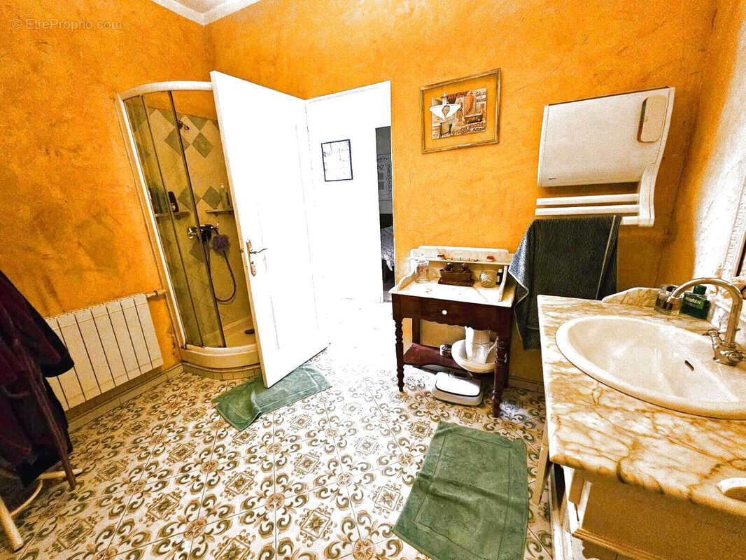 Maison à MARSEILLE-6E