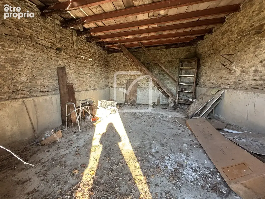 Maison bourgeoise de 176 m2 sur les hauteurs d'Uzerche à rénover - photo 8