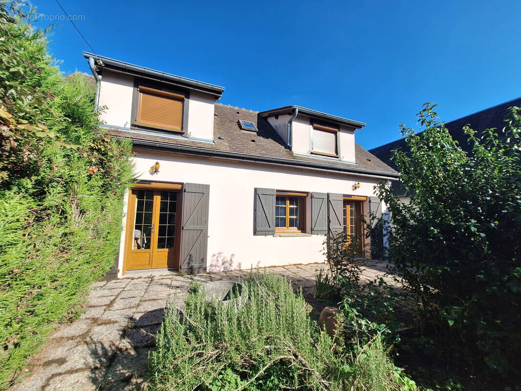 Maison à SAINT-GEORGES-SUR-EURE