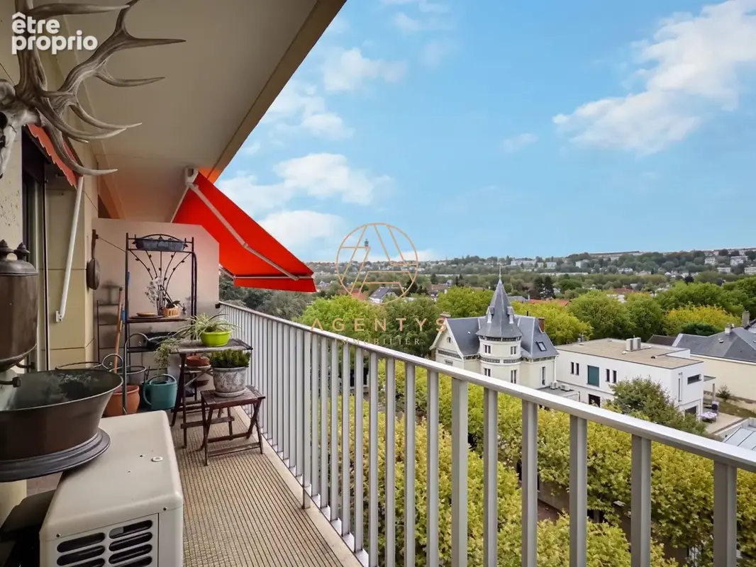 Appartement à SAINT-MAUR-DES-FOSSES