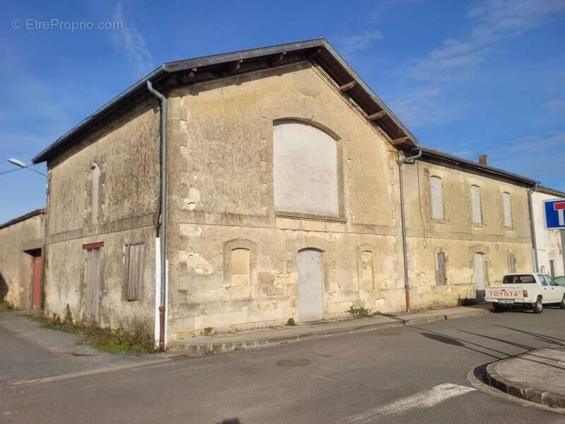 Appartement à CISSAC-MEDOC